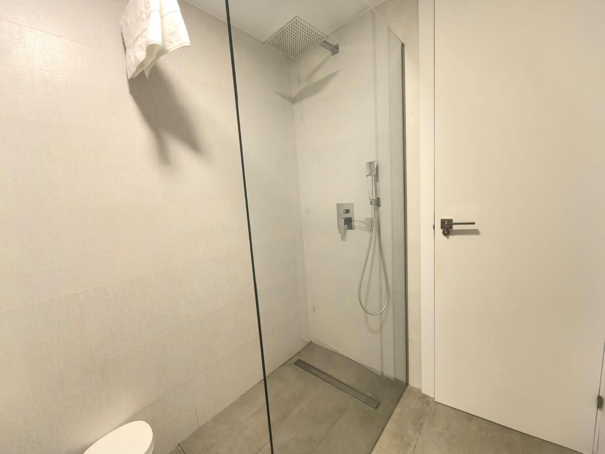 Lujoso Apartamento En Primera Linea De Playa Alicante Exteriör bild